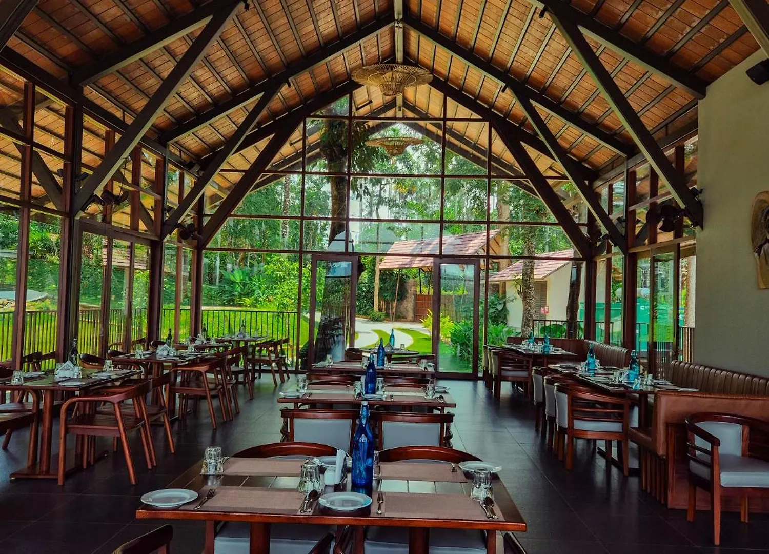 Resort Sterling Lontano Waterfront Wayanad Hotel Meppadi