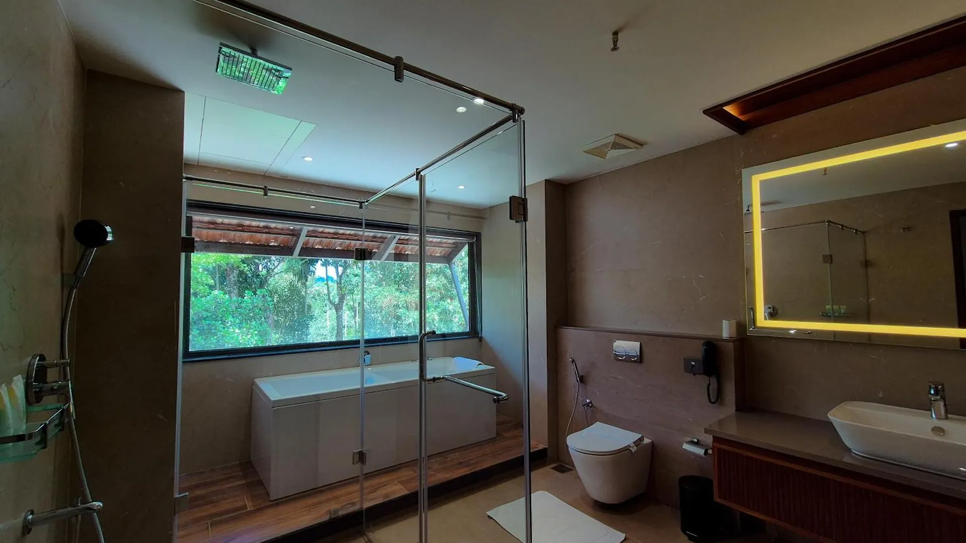 Sterling Lontano Waterfront Wayanad Hotel Meppadi